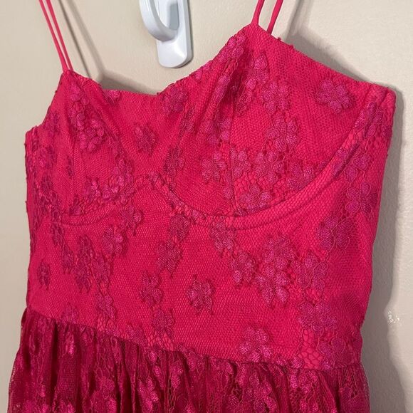 Lovers and Friends Jia Mini Dress in Electric Pink Floral Lace Size Small - Picture 5 of 11